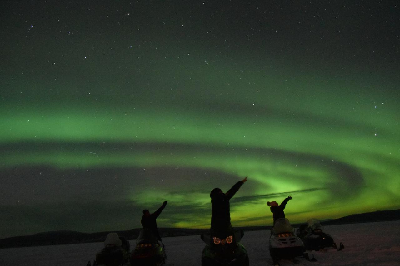 Camp Caroli Wooden Cabins Jukkasjärvi Zewnętrze zdjęcie