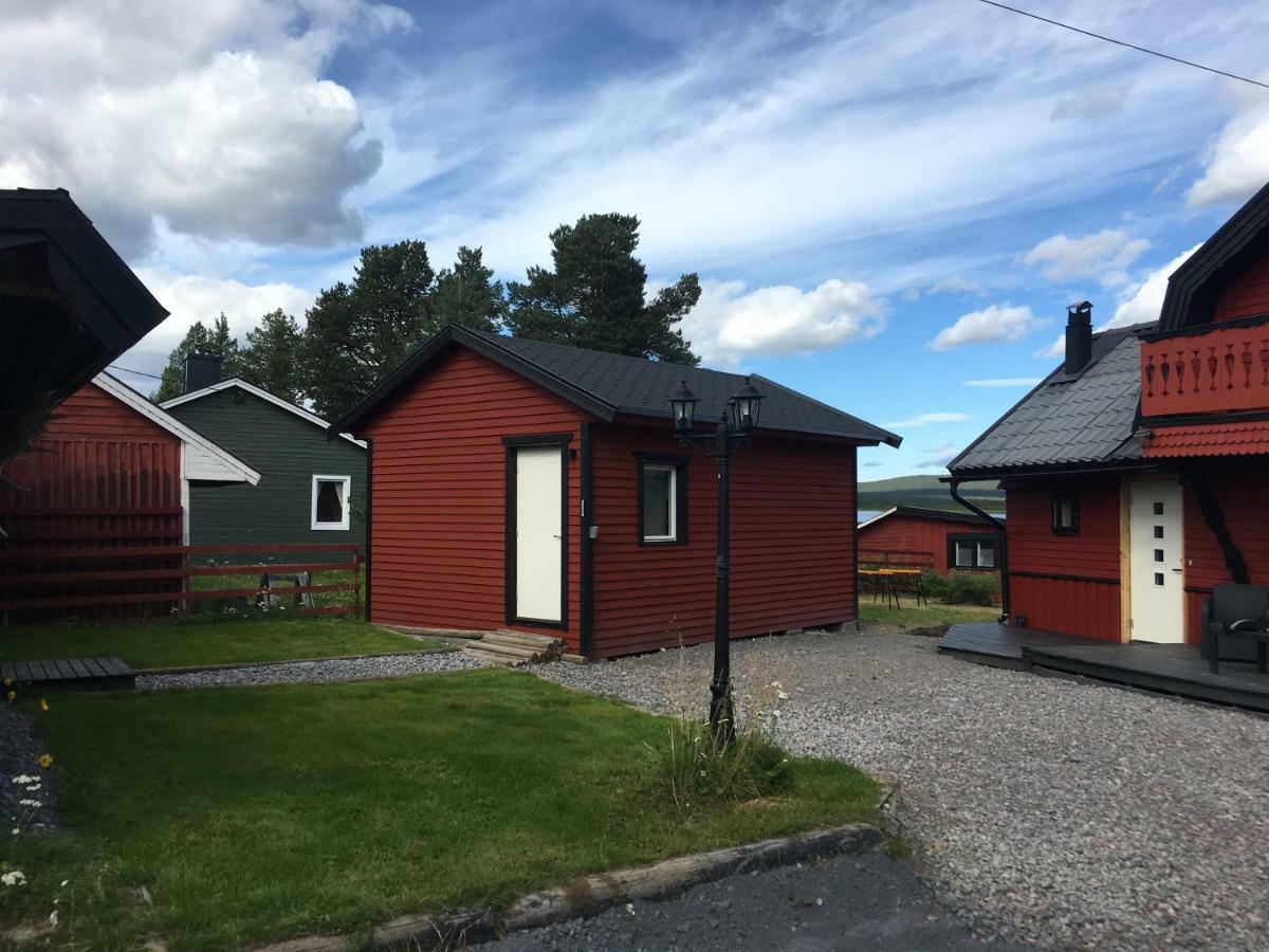 Camp Caroli Wooden Cabins Jukkasjärvi Zewnętrze zdjęcie