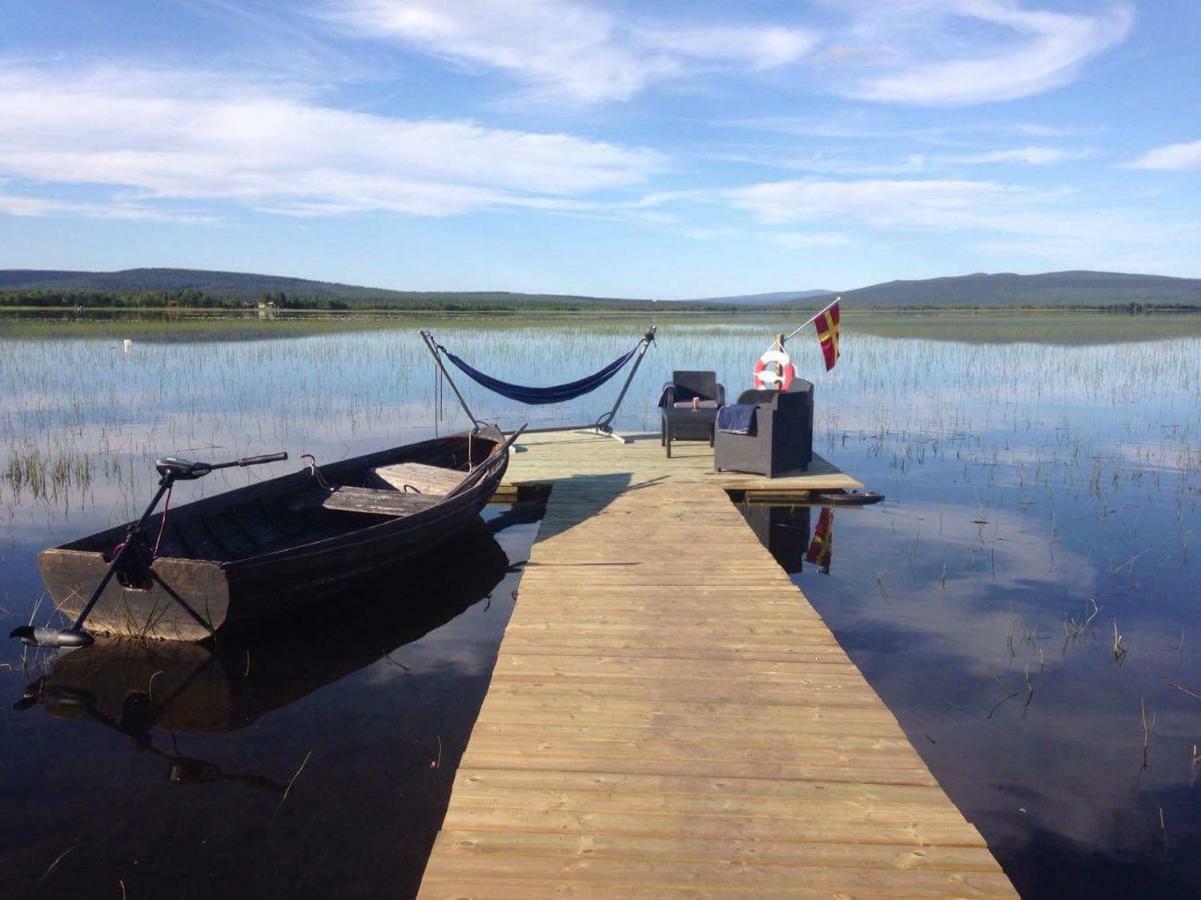 Camp Caroli Wooden Cabins Jukkasjärvi Zewnętrze zdjęcie