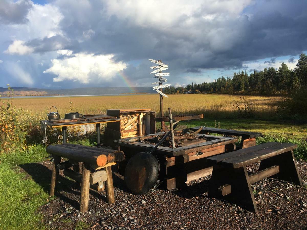 Camp Caroli Wooden Cabins Jukkasjärvi Zewnętrze zdjęcie